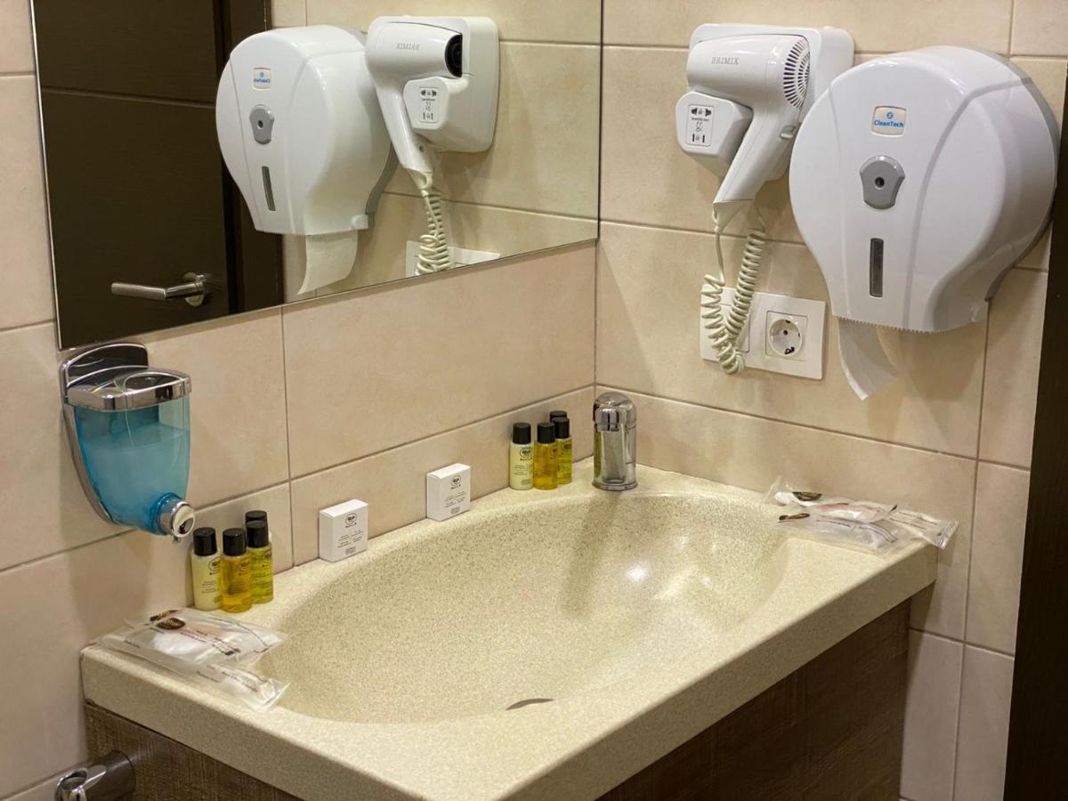 טביליסי Tbt Hotel מראה חיצוני תמונה