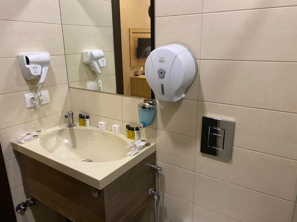 טביליסי Tbt Hotel מראה חיצוני תמונה