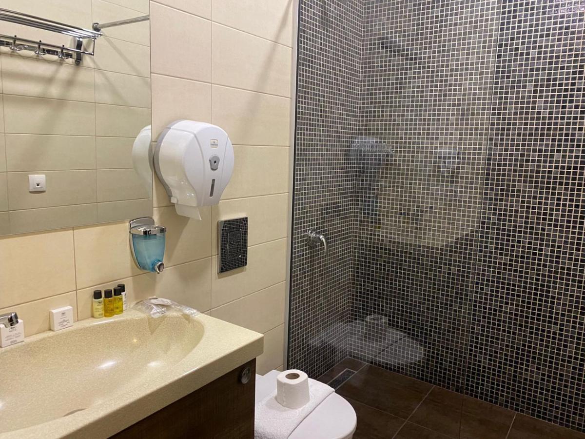 טביליסי Tbt Hotel מראה חיצוני תמונה