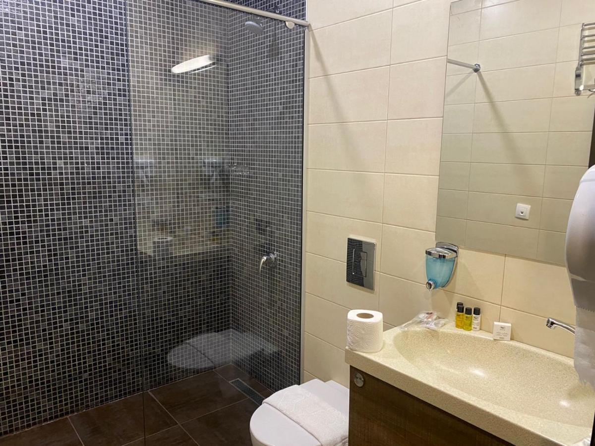 טביליסי Tbt Hotel מראה חיצוני תמונה